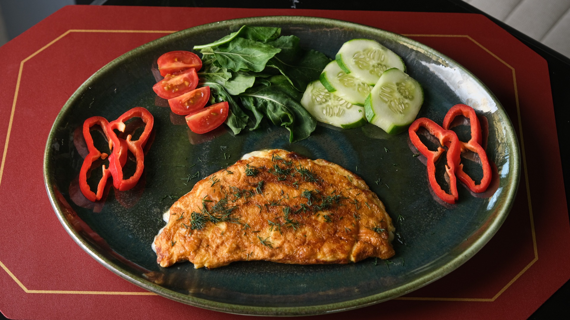 PEYNİRLİ OMLET TABAĞI