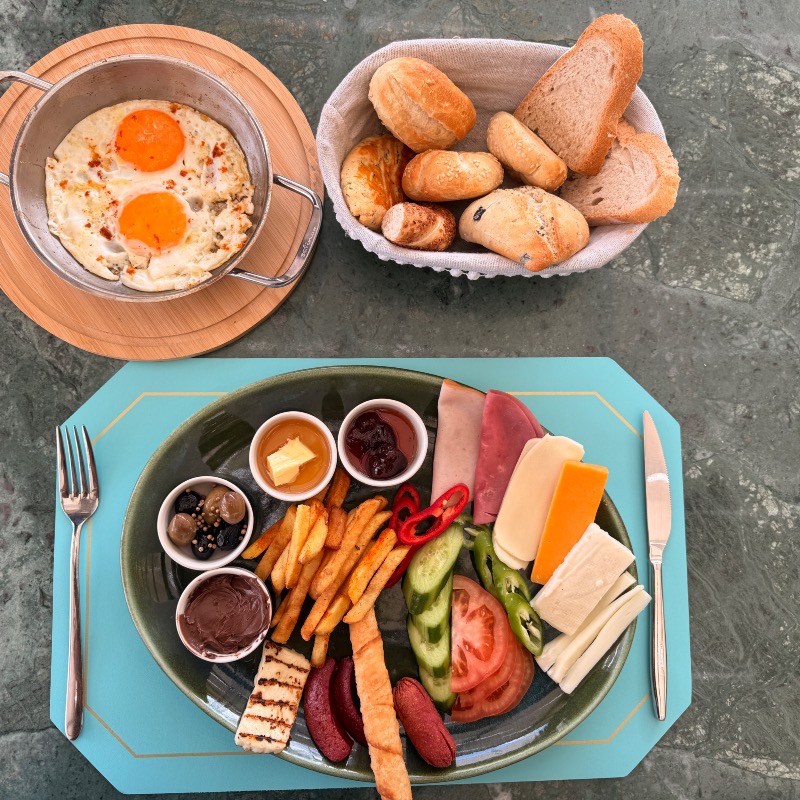 SERPME TADINDA KAHVALTI TABAĞI