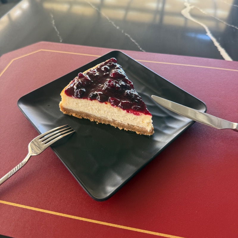 ORMAN MEYVELİ CHEESCAKE